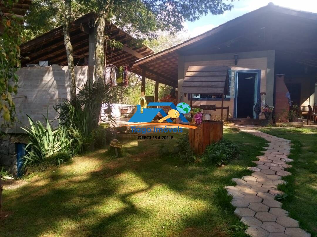 Casa à venda com 3 quartos, 1600m² - Foto 3