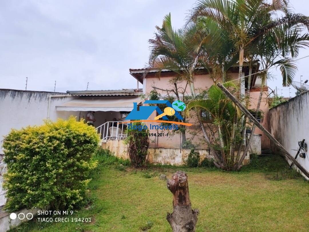 Casa à venda com 2 quartos, 300m² - Foto 2