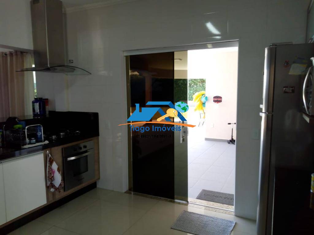 Casa de Condomínio à venda com 3 quartos, 800m² - Foto 28