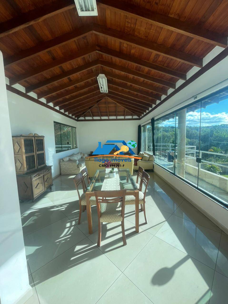 Casa à venda com 5 quartos, 1200m² - Foto 3