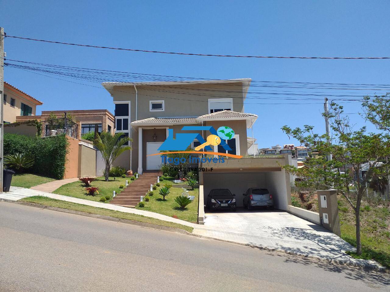 Casa de Condomínio à venda com 3 quartos, 430m² - Foto 1