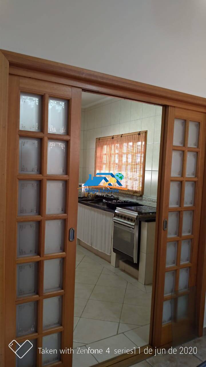 Casa de Condomínio à venda com 4 quartos, 300m² - Foto 40