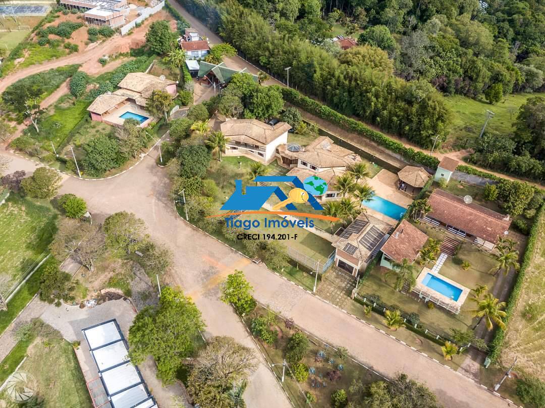 Fazenda à venda com 5 quartos, 2000m² - Foto 2