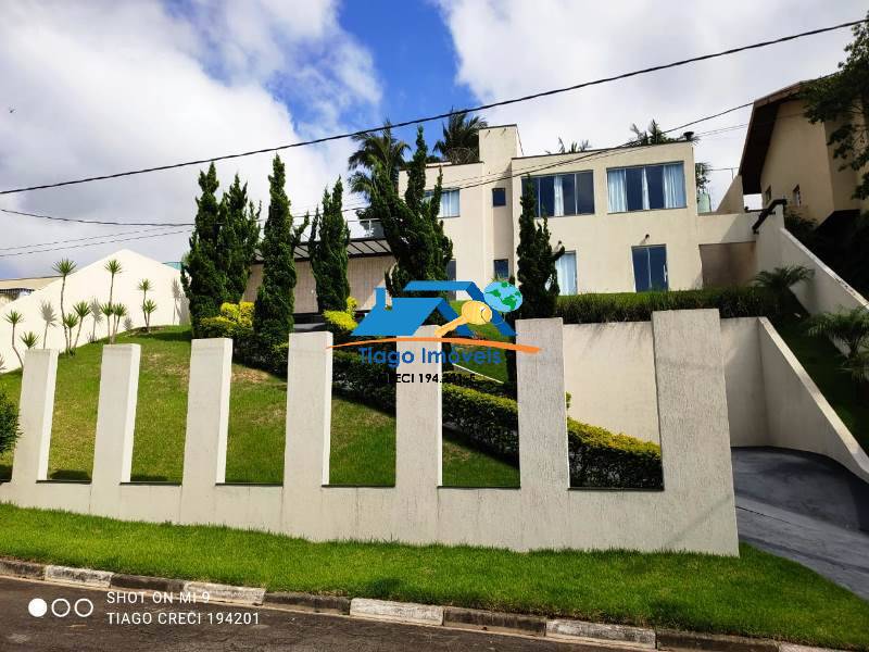 Casa de Condomínio à venda com 3 quartos, 643m² - Foto 2