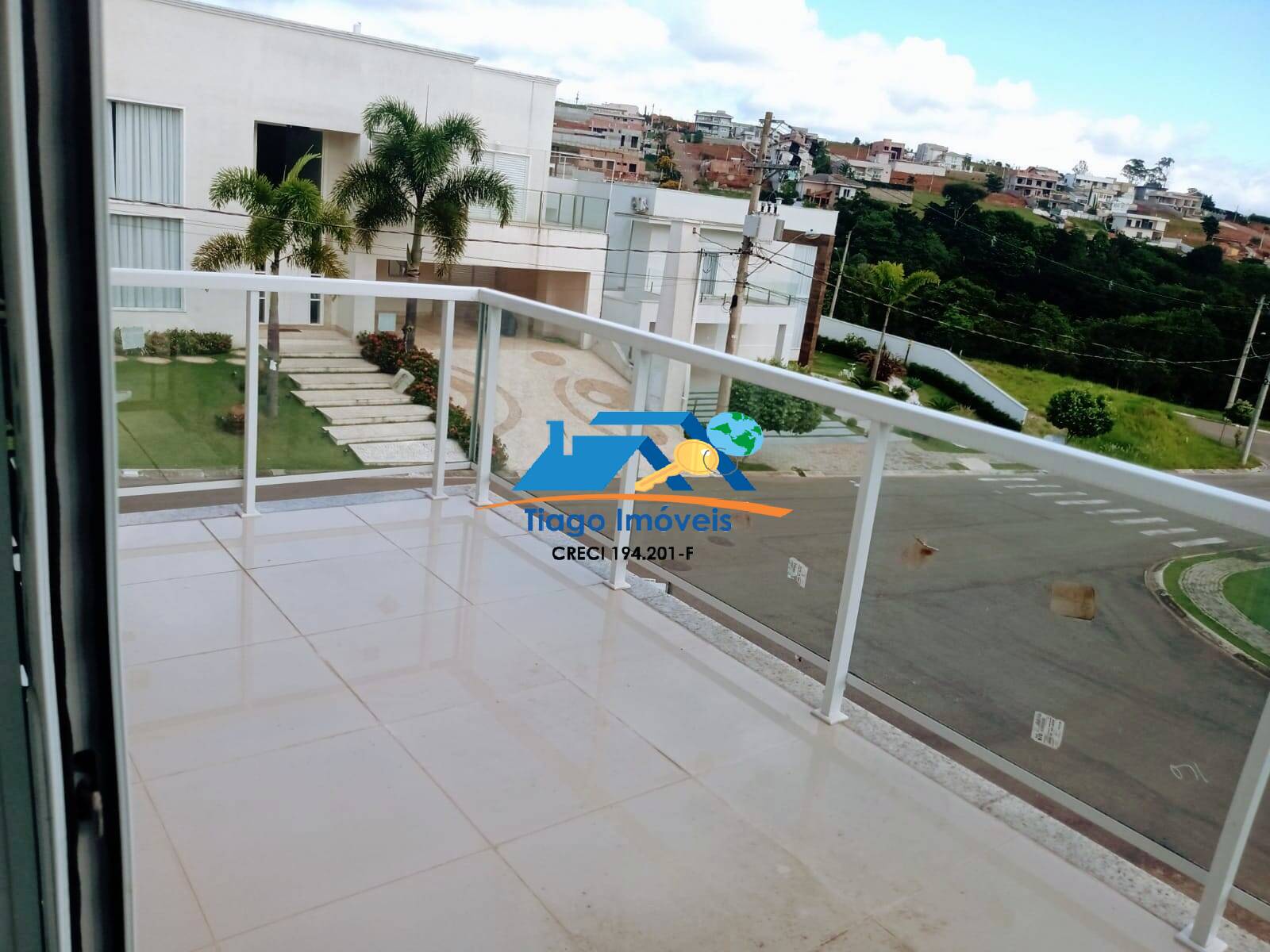 Casa de Condomínio à venda com 4 quartos, 980m² - Foto 4