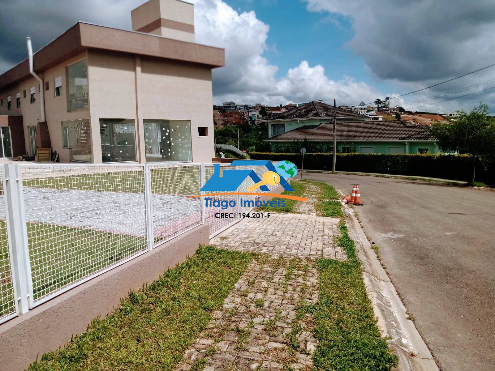 Casa de Condomínio à venda com 4 quartos, 980m² - Foto 5