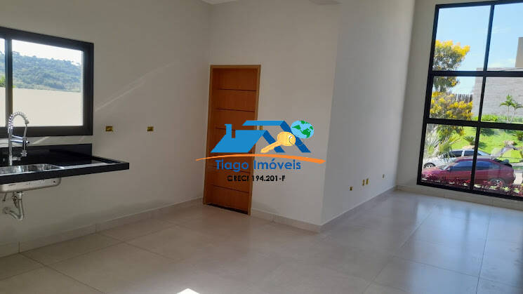 Casa à venda com 3 quartos, 600m² - Foto 9