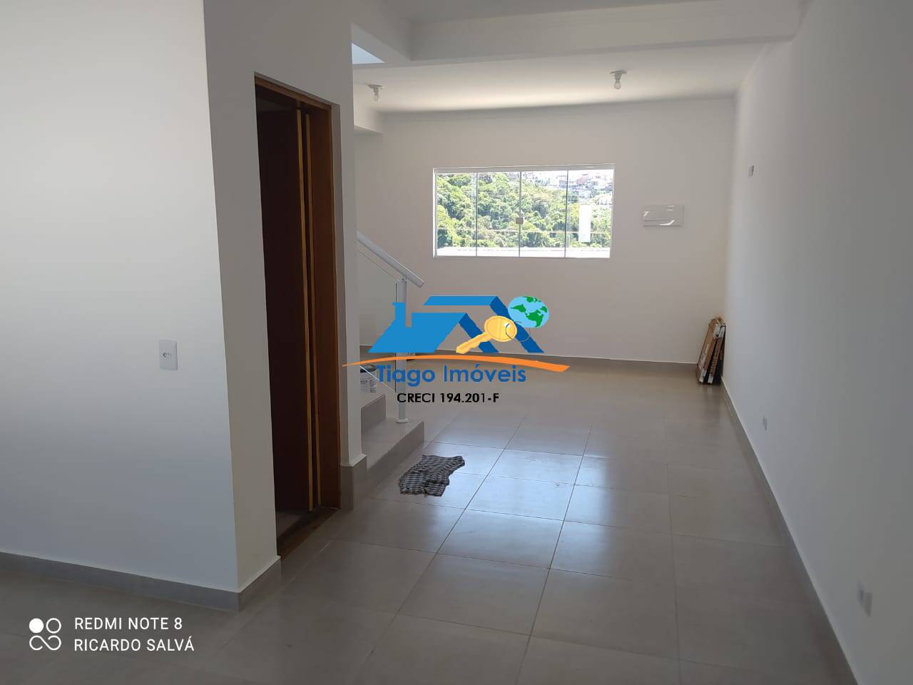 Casa à venda com 2 quartos, 140m² - Foto 2