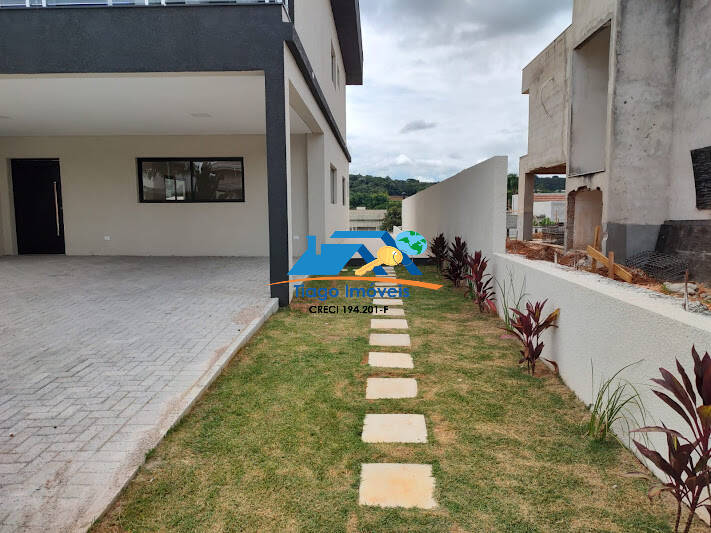 Casa à venda com 4 quartos, 600m² - Foto 31