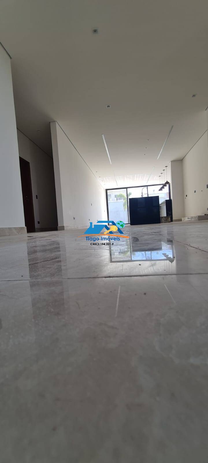 Casa à venda e aluguel com 3 quartos, 600m² - Foto 34