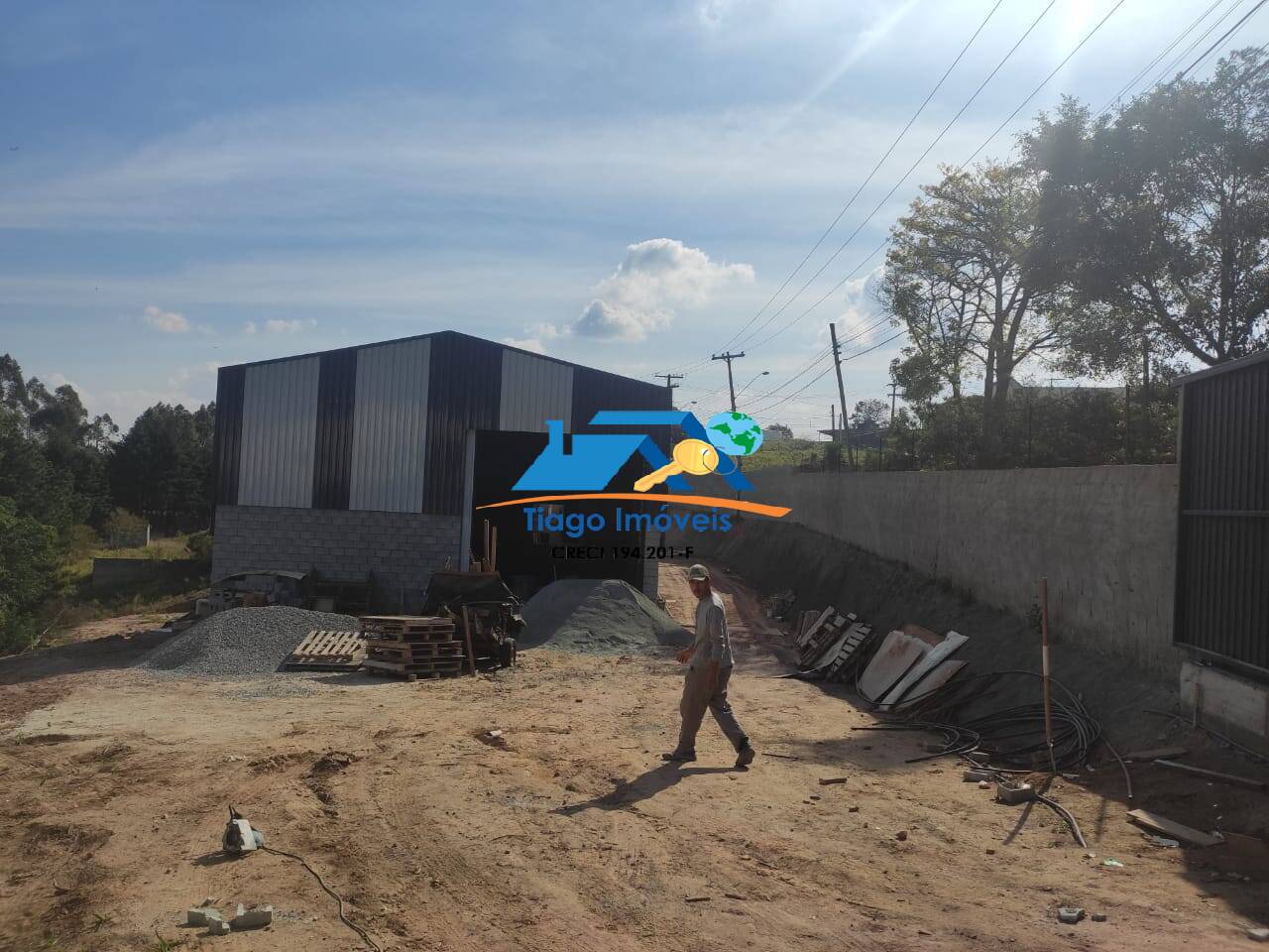 Depósito-Galpão-Armazém à venda, 2100m² - Foto 1