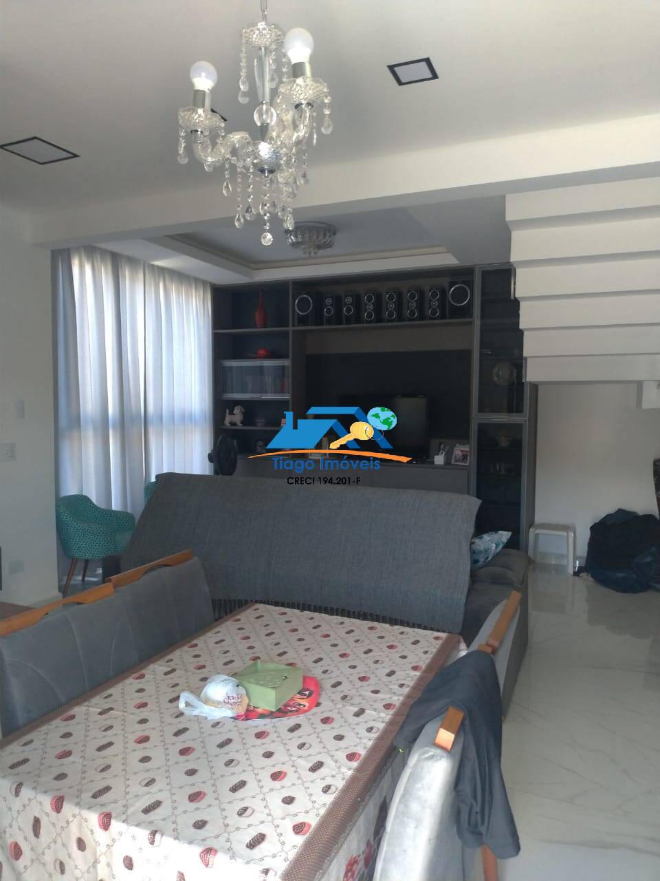 Casa à venda com 3 quartos, 274m² - Foto 4