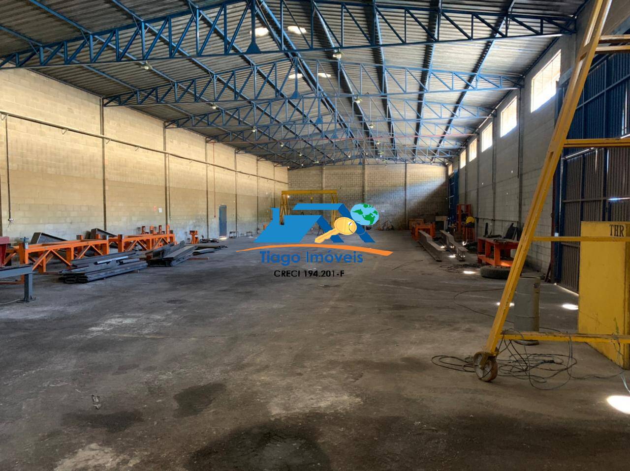 Depósito-Galpão-Armazém à venda, 4000m² - Foto 1