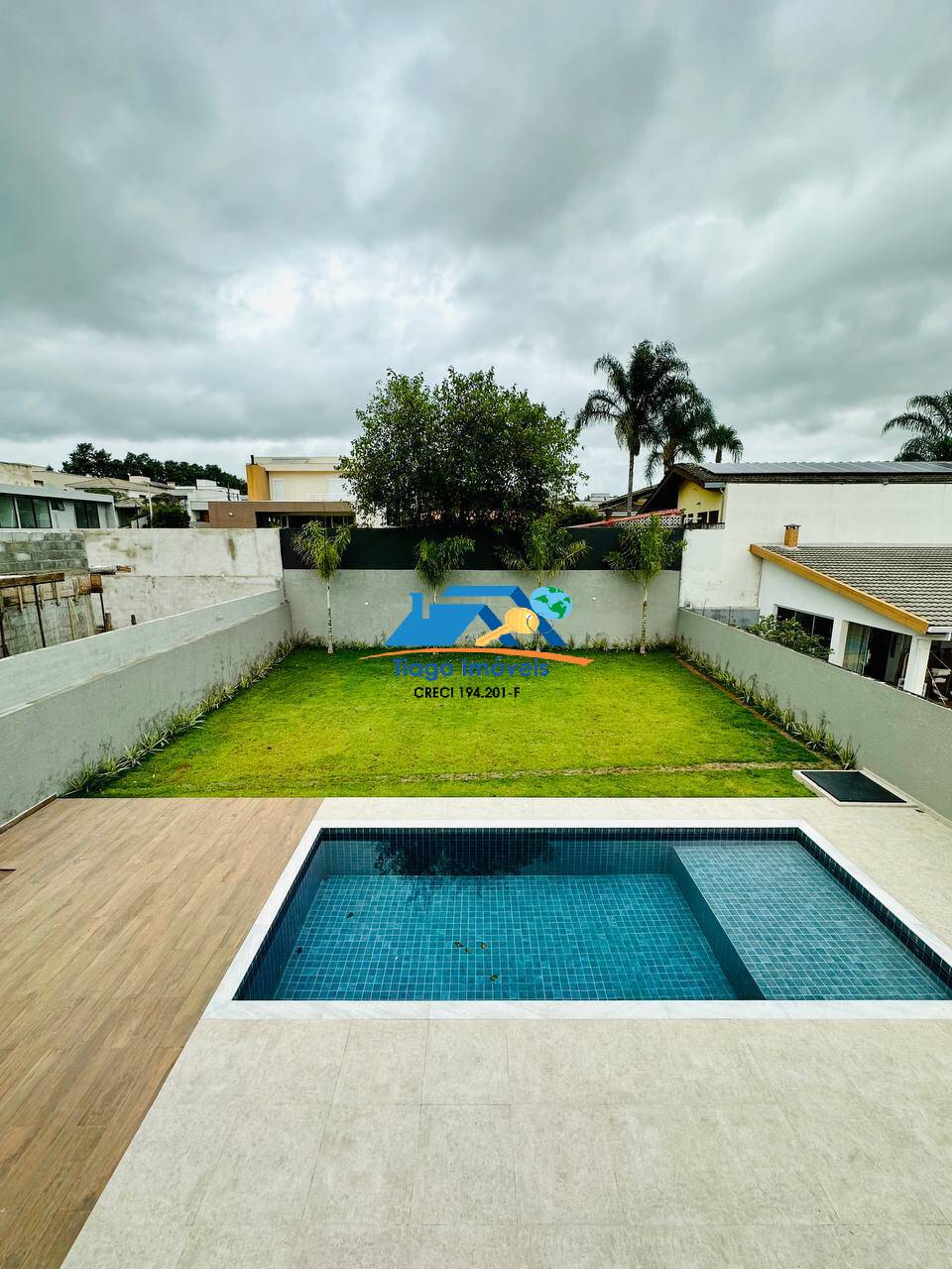 Casa de Condomínio à venda com 4 quartos, 600m² - Foto 6