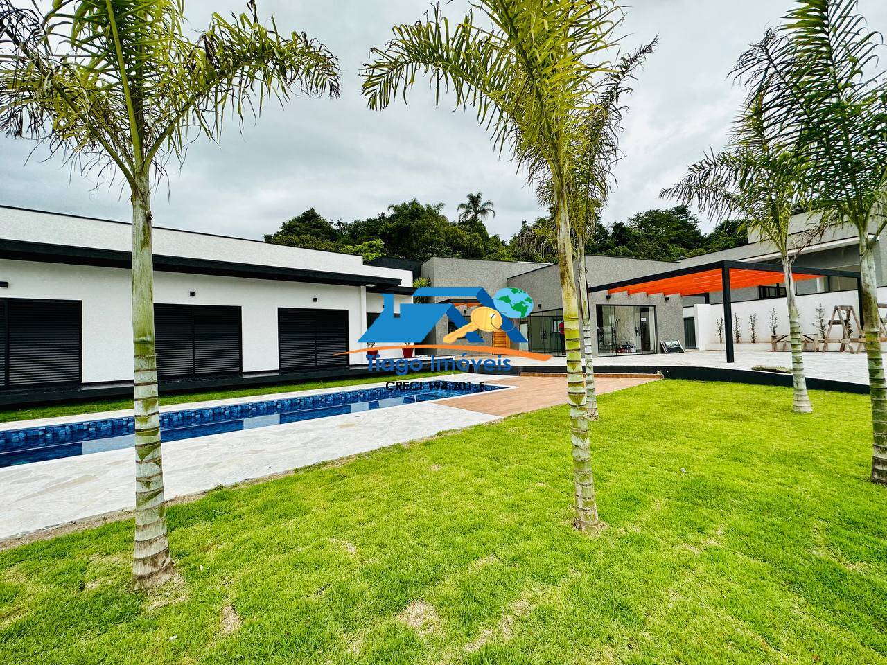 Casa de Condomínio à venda com 3 quartos, 810m² - Foto 1