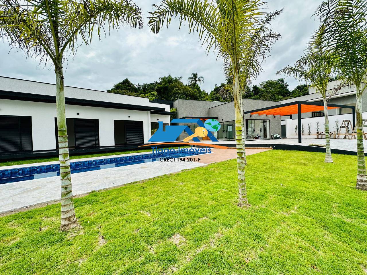 Casa de Condomínio à venda com 3 quartos, 810m² - Foto 4