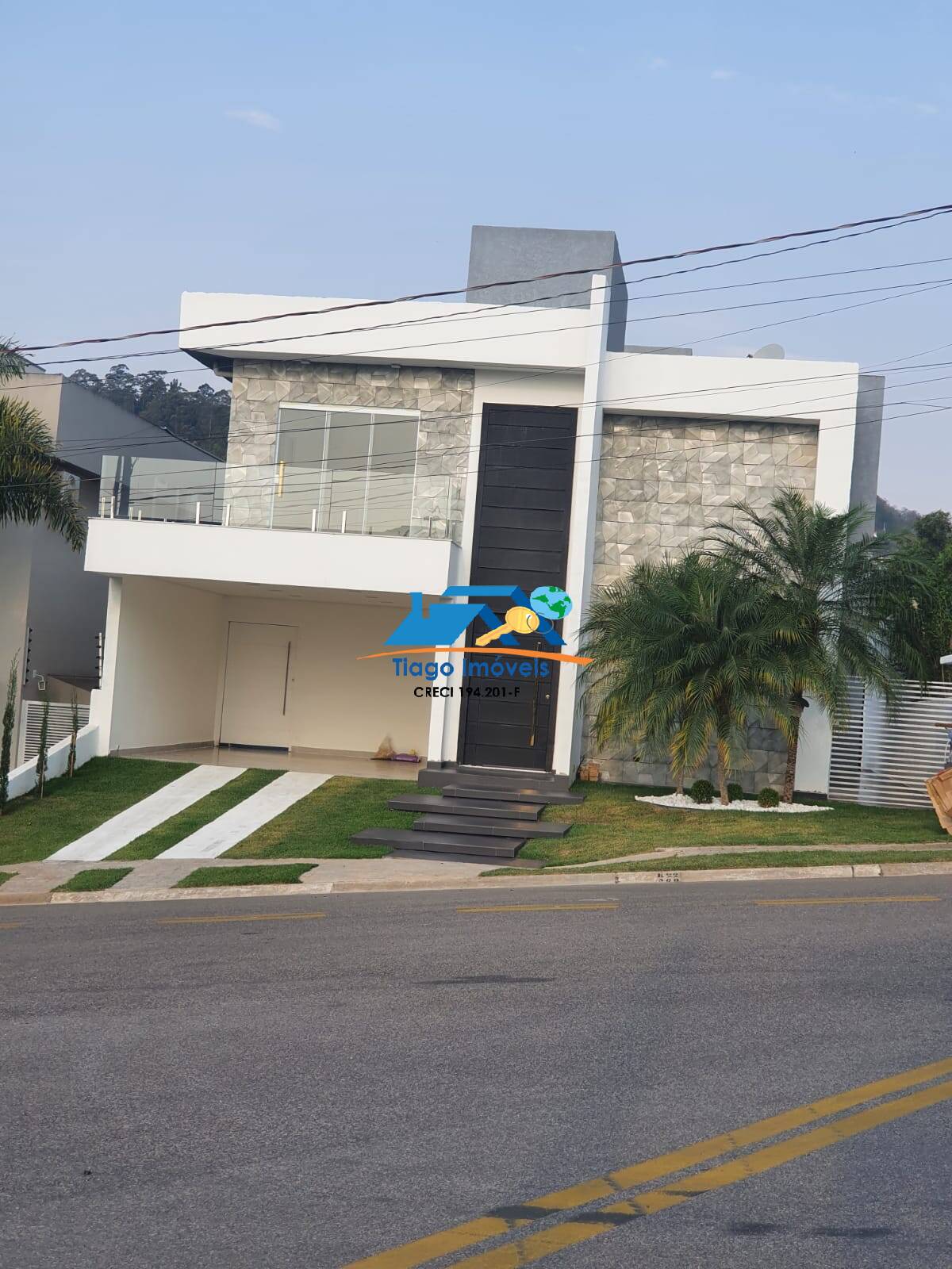 Casa de Condomínio à venda e aluguel com 4 quartos, 300m² - Foto 1