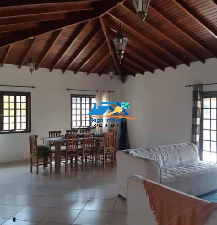 Casa à venda com 5 quartos, 1600m² - Foto 13