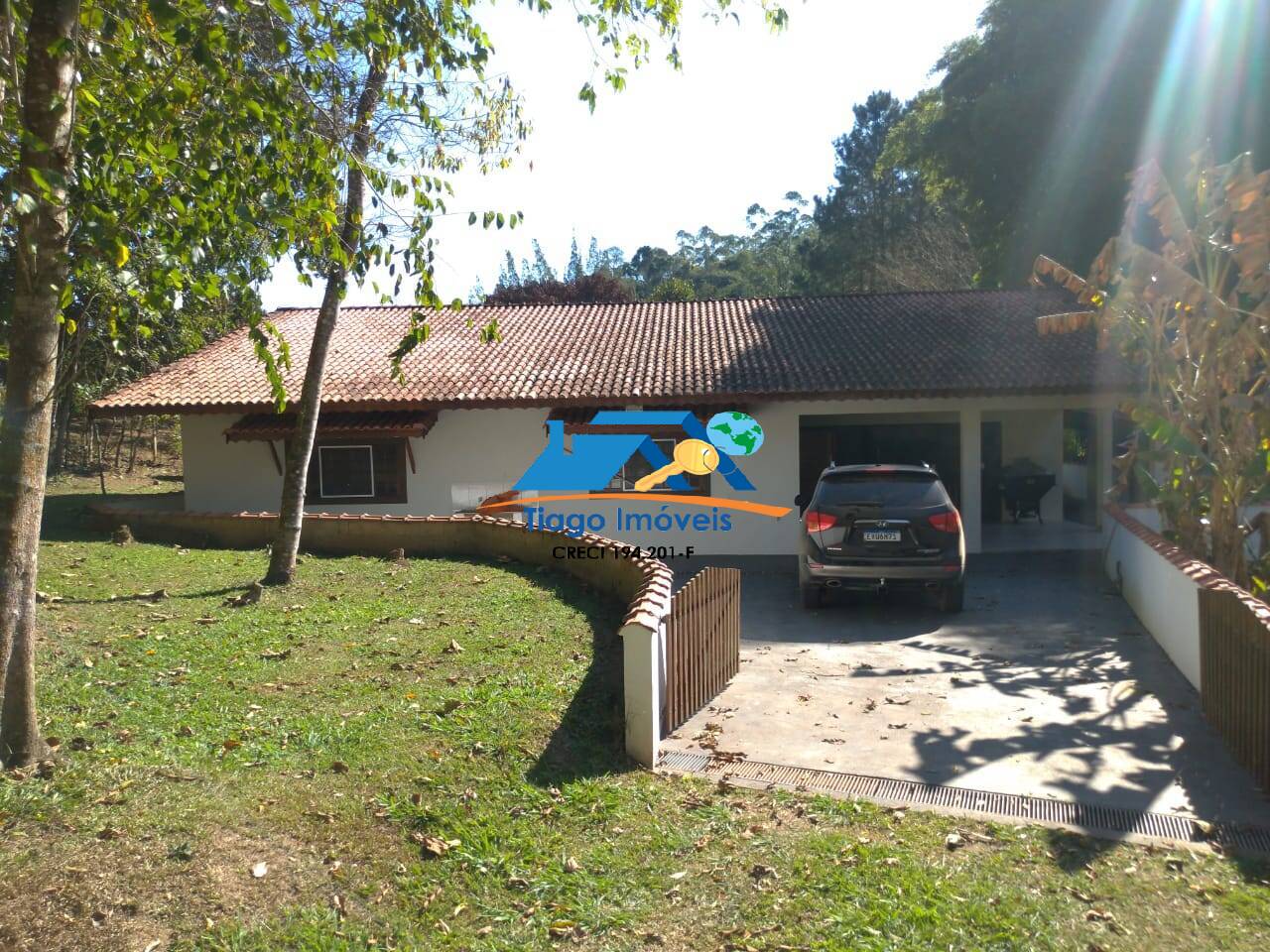 Fazenda à venda com 6 quartos, 13700m² - Foto 1