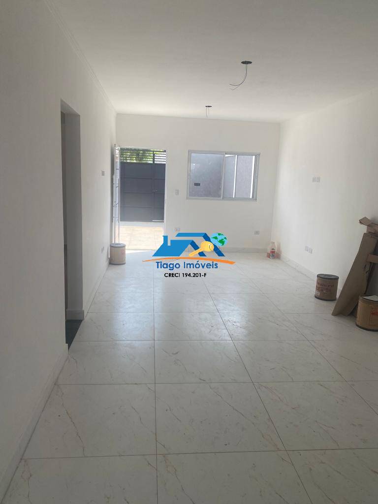 Casa à venda com 2 quartos, 175m² - Foto 4