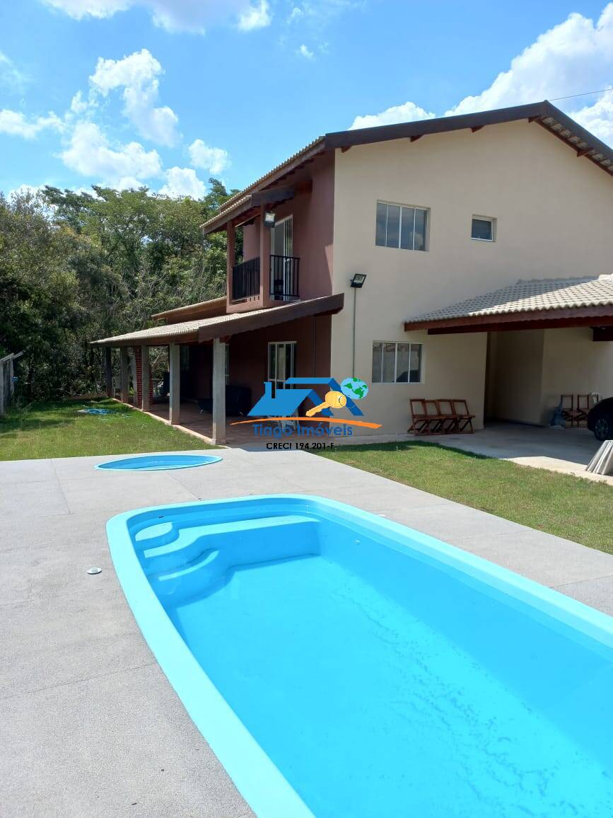 Fazenda à venda com 5 quartos, 700m² - Foto 1