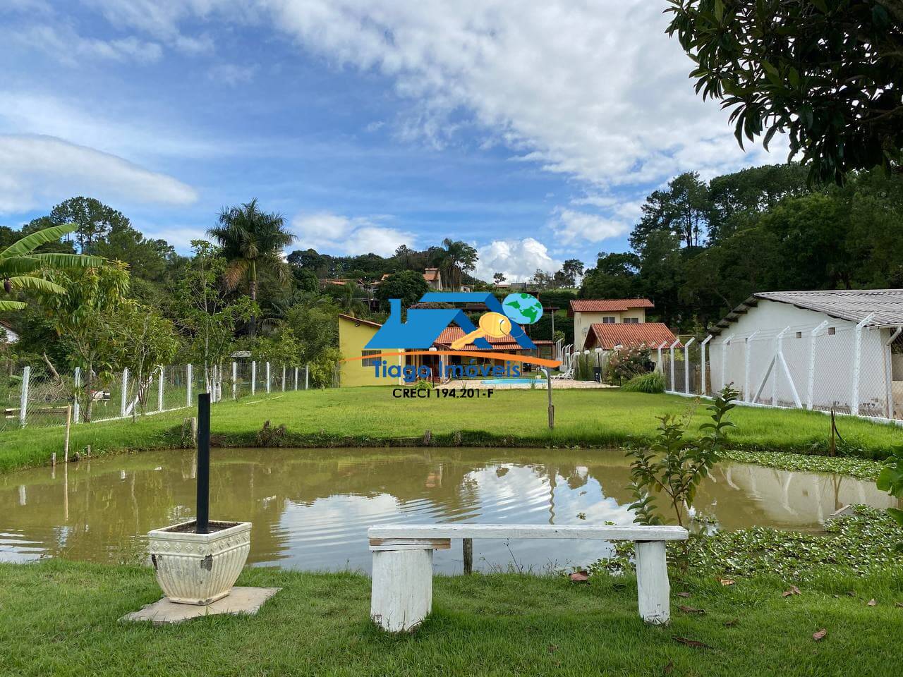 Fazenda à venda com 6 quartos, 350m² - Foto 7