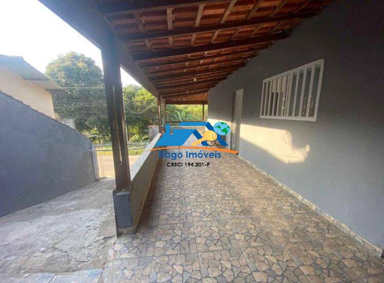 Casa à venda com 2 quartos, 300m² - Foto 3