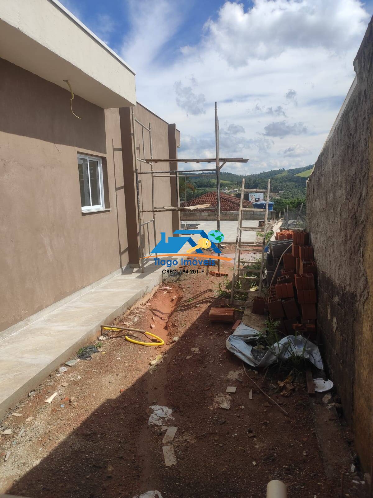 Casa à venda com 3 quartos, 200m² - Foto 6