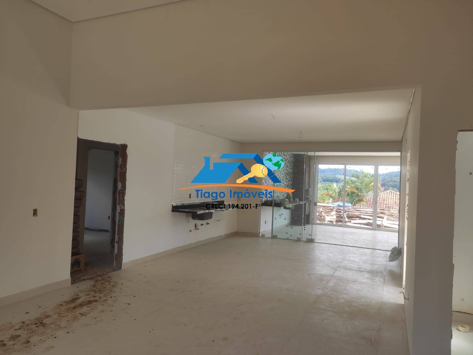 Casa à venda com 3 quartos, 200m² - Foto 11