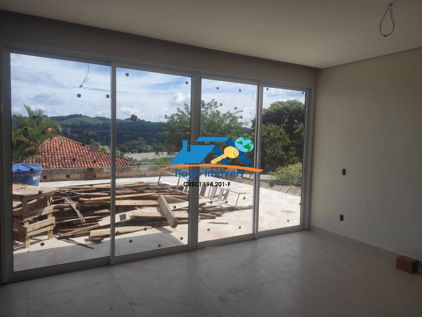 Casa à venda com 3 quartos, 200m² - Foto 16