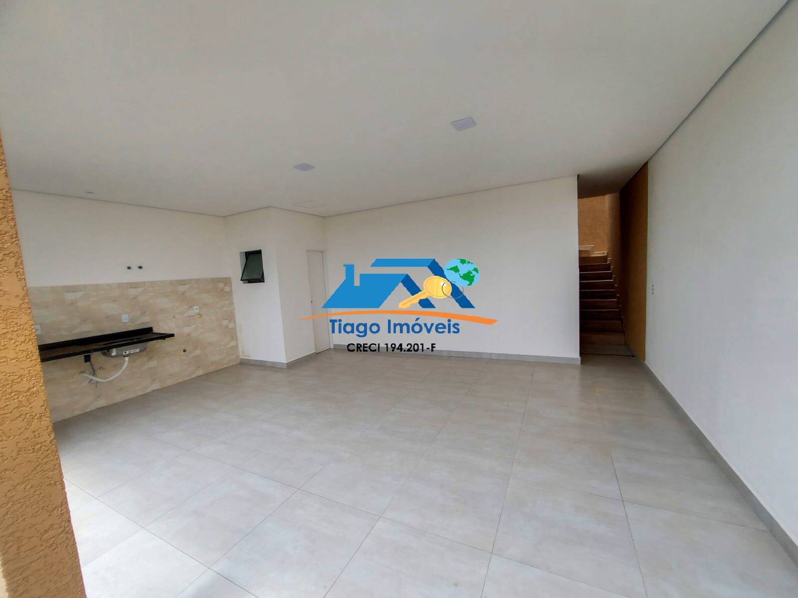 Casa à venda com 3 quartos, 140m² - Foto 4