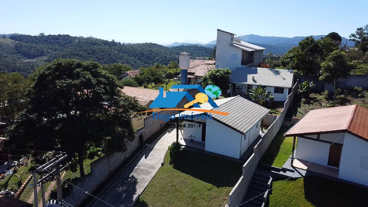 Casa à venda com 4 quartos, 540m² - Foto 2