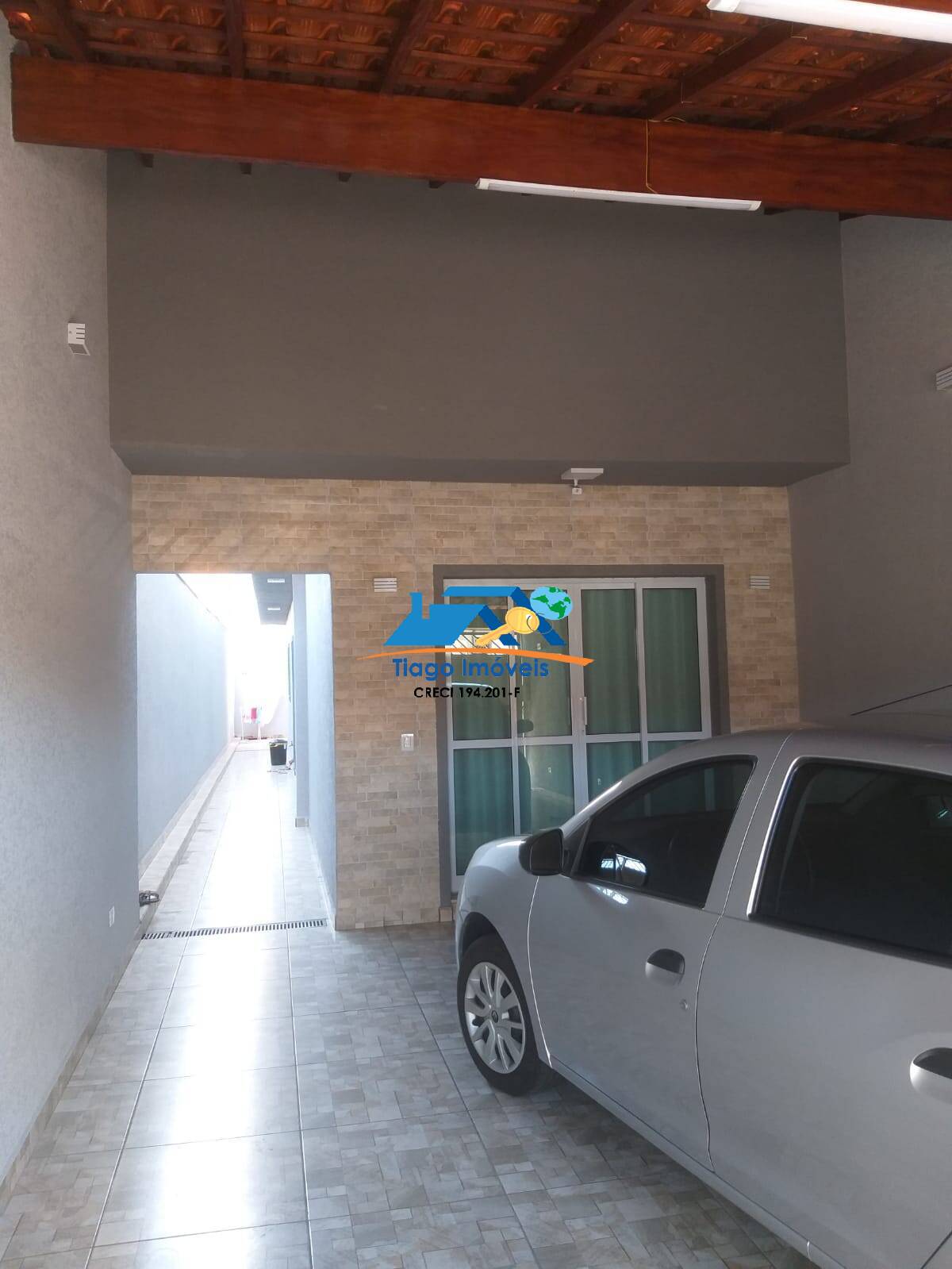 Casa à venda com 2 quartos, 125m² - Foto 2