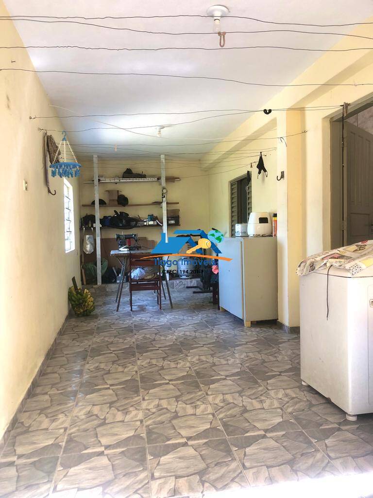 Casa à venda com 3 quartos, 300m² - Foto 18