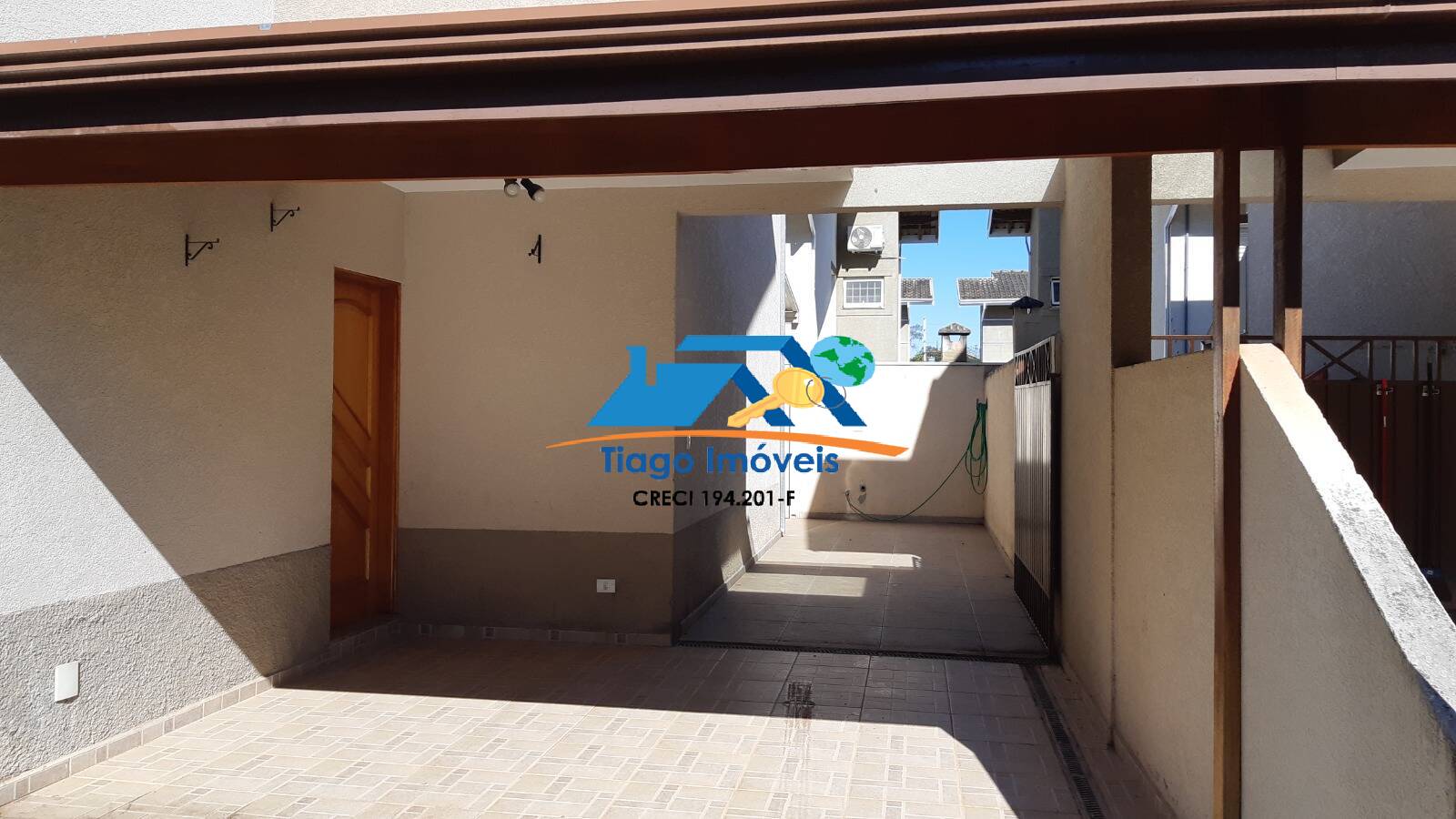 Casa à venda com 3 quartos, 167m² - Foto 4