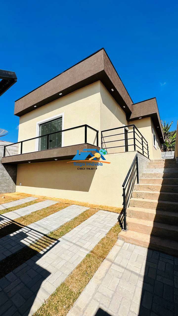 Casa à venda com 3 quartos, 250m² - Foto 2