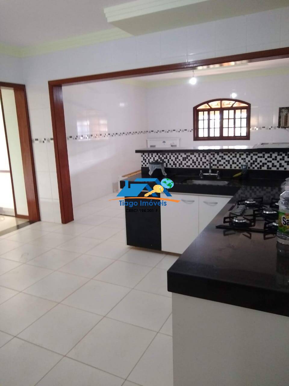 Fazenda à venda com 3 quartos, 2384m² - Foto 16