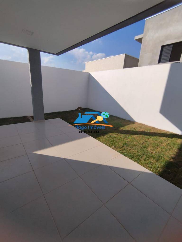 Casa à venda com 2 quartos, 140m² - Foto 3