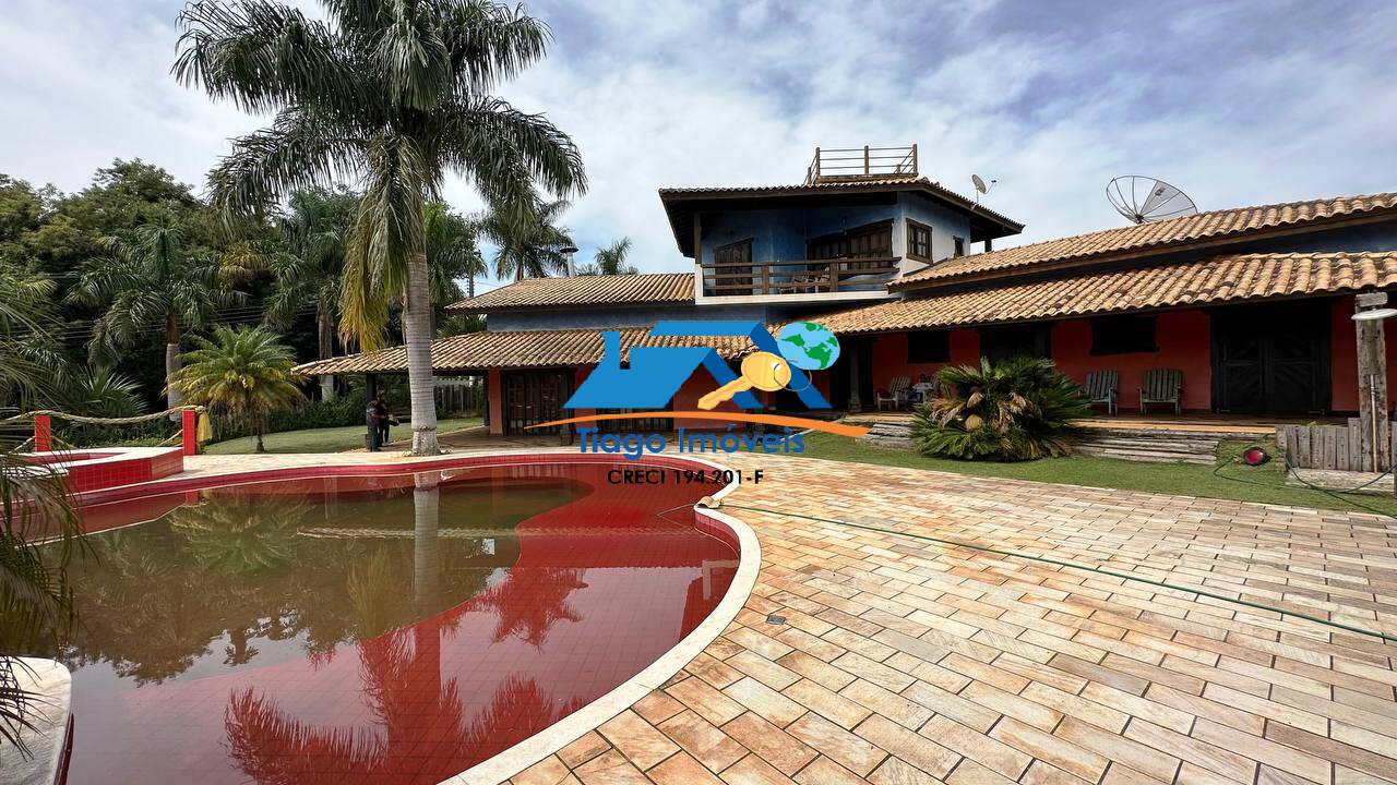 Fazenda à venda com 4 quartos, 1620m² - Foto 2