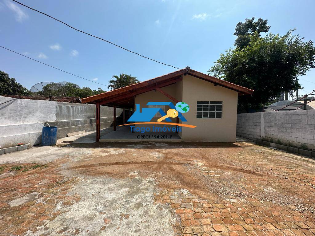 Fazenda à venda com 3 quartos, 500m² - Foto 1