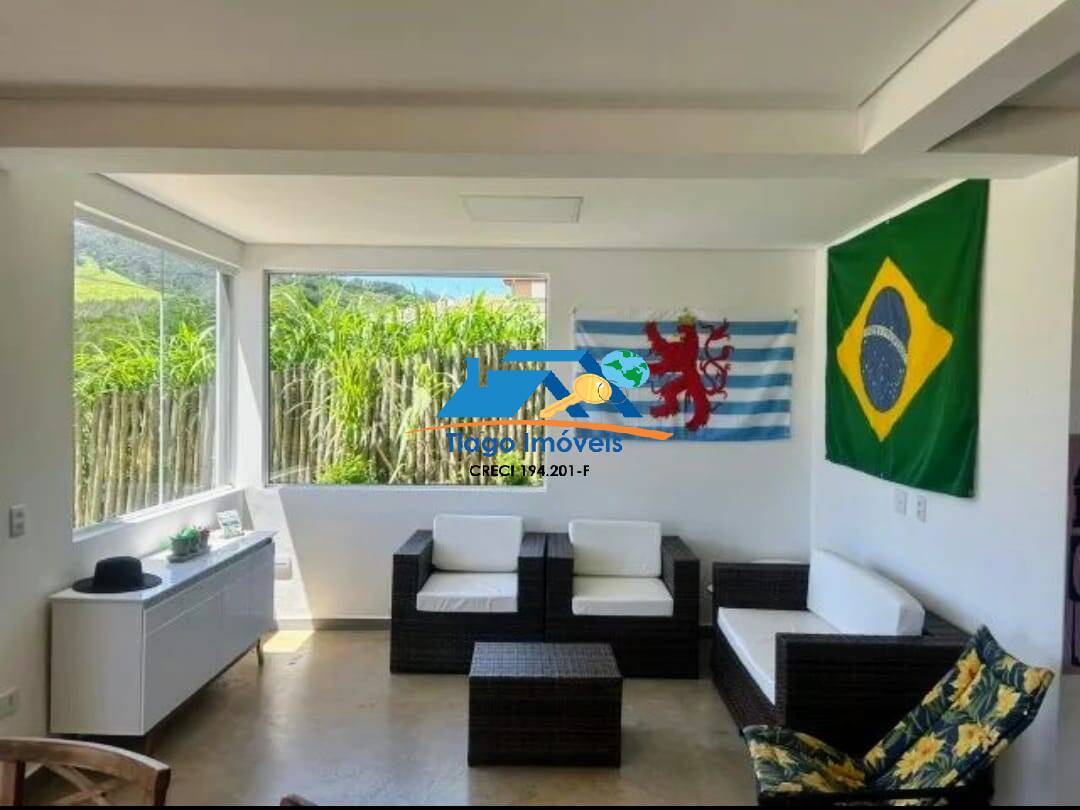 Casa à venda com 3 quartos, 1000m² - Foto 4