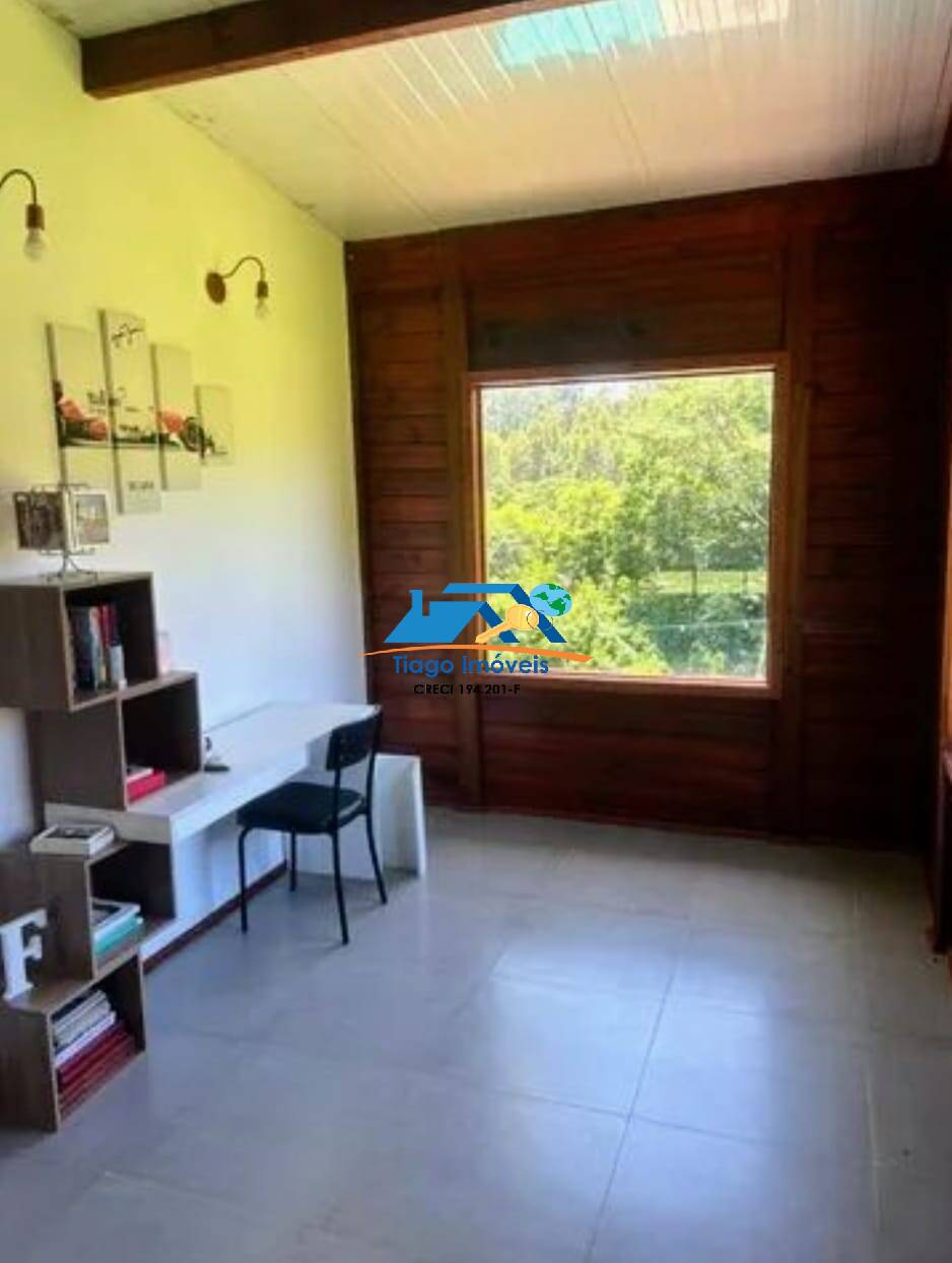 Casa à venda com 3 quartos, 1000m² - Foto 9