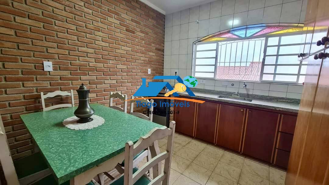 Casa à venda com 3 quartos, 800m² - Foto 7